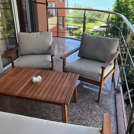 Apartament 14 Regent Mamaia